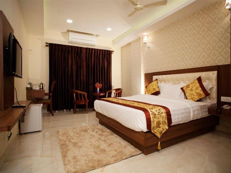 Hotel Mahalakshmi Residency كوليورو المظهر الخارجي الصورة