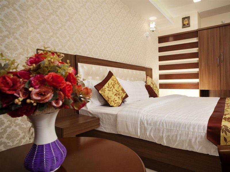 Hotel Mahalakshmi Residency كوليورو المظهر الخارجي الصورة