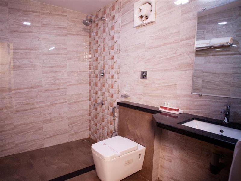 Hotel Mahalakshmi Residency كوليورو المظهر الخارجي الصورة